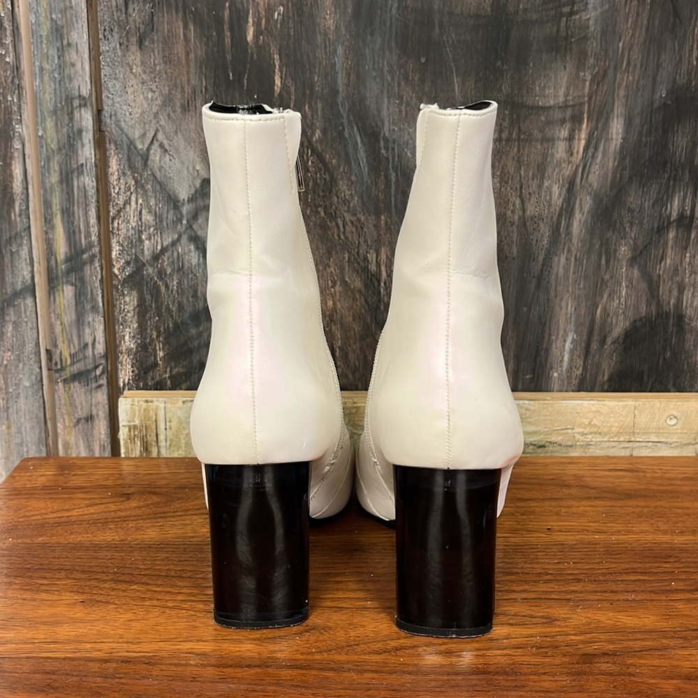 White Chelsea boot - Picture 3 of 10